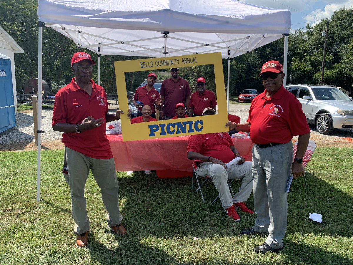 So1onupie's tweet photo. The Jackson TN Alumni Chapter of Kappa Alpha Psi Fraternity Inc. serving Crockett County residents. #kommunityservice #trainingforleadership♦️ #nupes #wework #kappas #togetherwearestronger #1911 https://t.co/kRvbUGfpSA