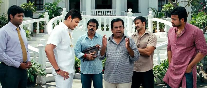 MaheshbabuLb's tweet photo. Nizam nawab in trouble 🤡 #Jalsa4K https://t.co/MeJRkXuL4H