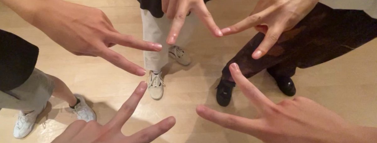 chokudft's tweet image. 時差投稿ですが

PRIZE-OUT 「 FOCUS 」
振付させていただきました!

彼等はとてもストイックに
振付と向き合ってくれて
何より一人一人が素敵な子達でした!

また会える日を楽しみにしてるね!

皆で写真撮るの忘れたから
リハ写真🤣笑

#prizeout #focus #振付