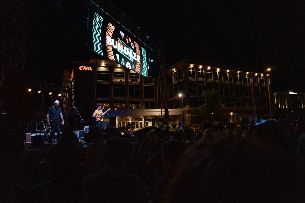TAGiedd's tweet photo. Some photos from the night.
#thatsoundsdecent @Soulcrate https://t.co/WSxvfdlRoR