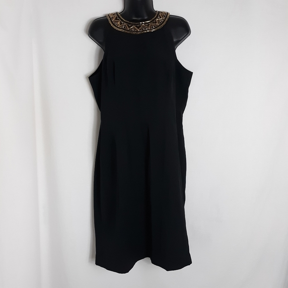 SharonBaron718's tweet photo. So good I had to share! Check out all the items I'm loving on @Poshmarkapp from @Sparkle29907824 #poshmark #fashion #style #shopmycloset #morgantaylor #bardot #rebeccataylor: https://t.co/w0Z0I6dHIm https://t.co/dx3YdaPsZr