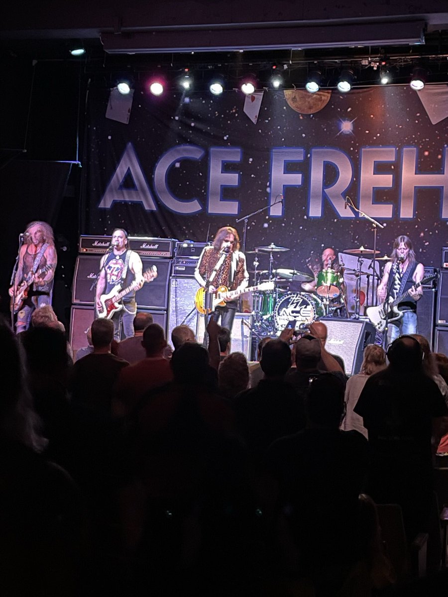 UTH_Band's tweet photo. Amazing show @flyingmonkeynh tonight! Headliner @ace_frehley &amp; Talismen cranked it up for a high energy crowd! Opening act @korerozzik was excellent also! @alicecooper @kiss @PaulStanleyLive @genesimmons need to check this group out! https://t.co/91vELVHg6f