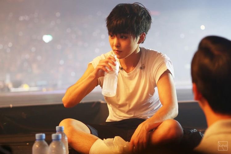 KCKXCKXC's tweet photo. 레이니스펠 https://t.co/4RXS2c7tGr