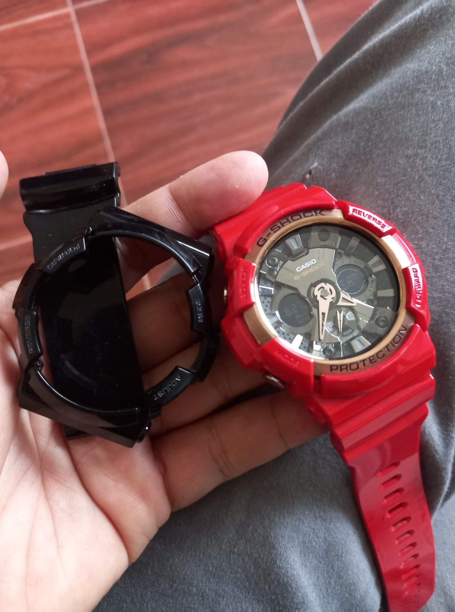 Kunkao20's tweet photo. ขายนาฬิกา #Ga200 สายสองเส้น กล่องครบ ราคารวมส่ง2000บาทขอรูปเพิ่มเติมได้ค่ะ
#นาฬิกาข้อมือ #นาฬิกามือ2 #นาฬิกาGShock https://t.co/vTCchTh4SI