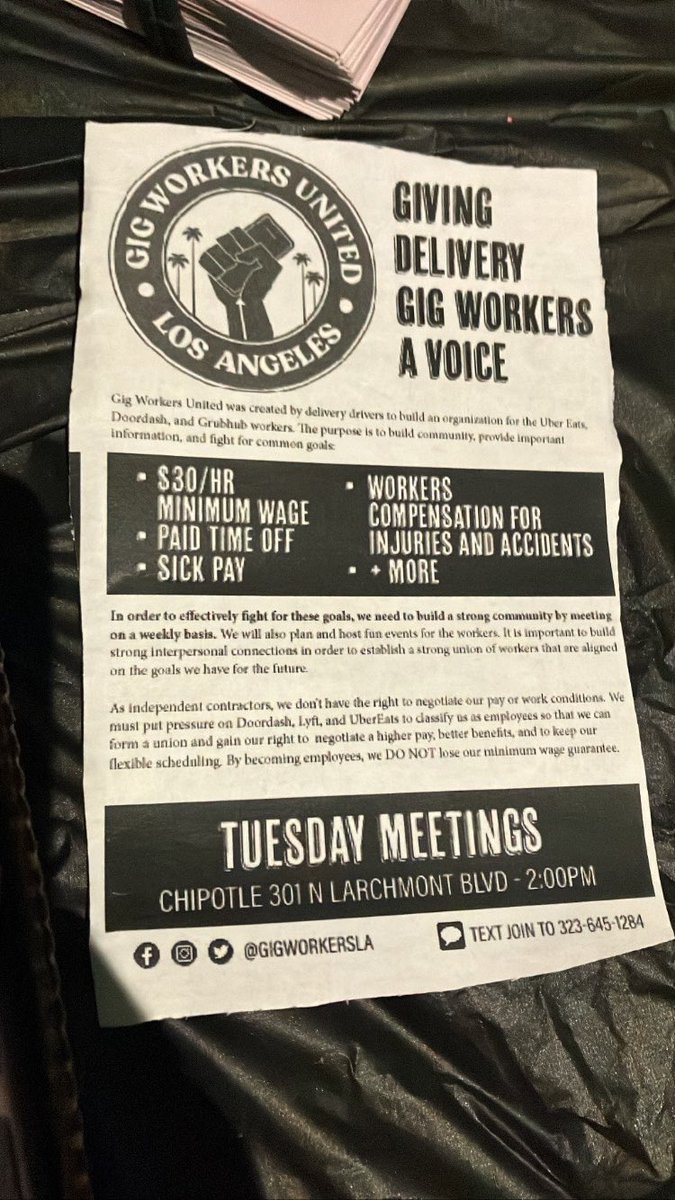 gigworkersLA's tweet photo. Another successful night of tabling to get the word out about a union for LA gig workers! #UnionStrong https://t.co/LVOTtngCuC