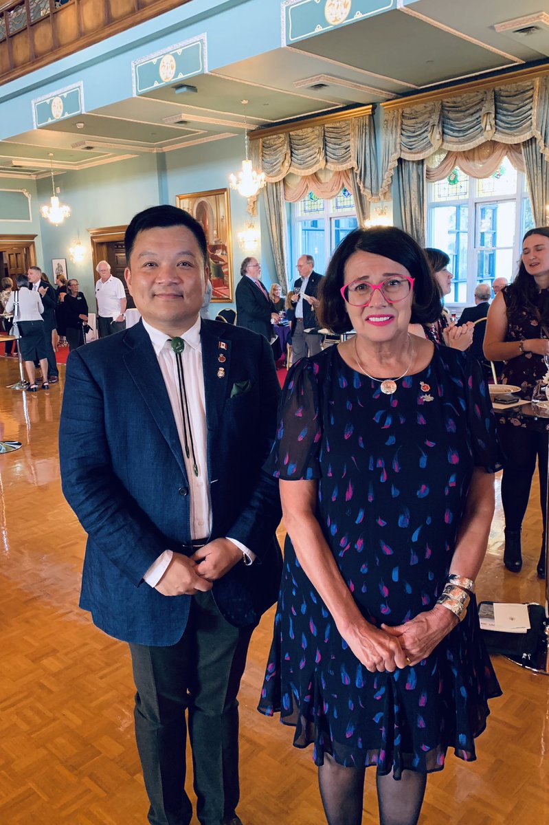 ymmijnay's tweet photo. #PlatinumJubilee reception at @GovHouseBC. Great honour to meet Her Honour @LGJanetAustin. Also it was a great pleasure to meet Ms. @queeniechoo &amp; Mr. #KingWan among the guests. https://t.co/faS9nJxoY4