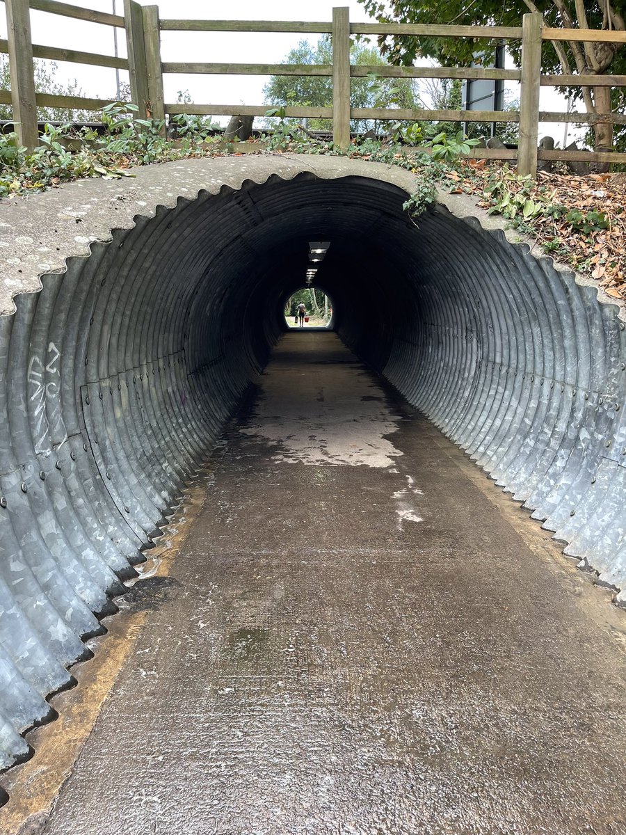 craftologyproj's tweet photo. Please come and help us paint the tunnel today, even an hour or two will make a difference. Dudbridge from 10.00 #helpus #reclaim #stroudcommunity #dudbridge https://t.co/1ezCl1QmGV
