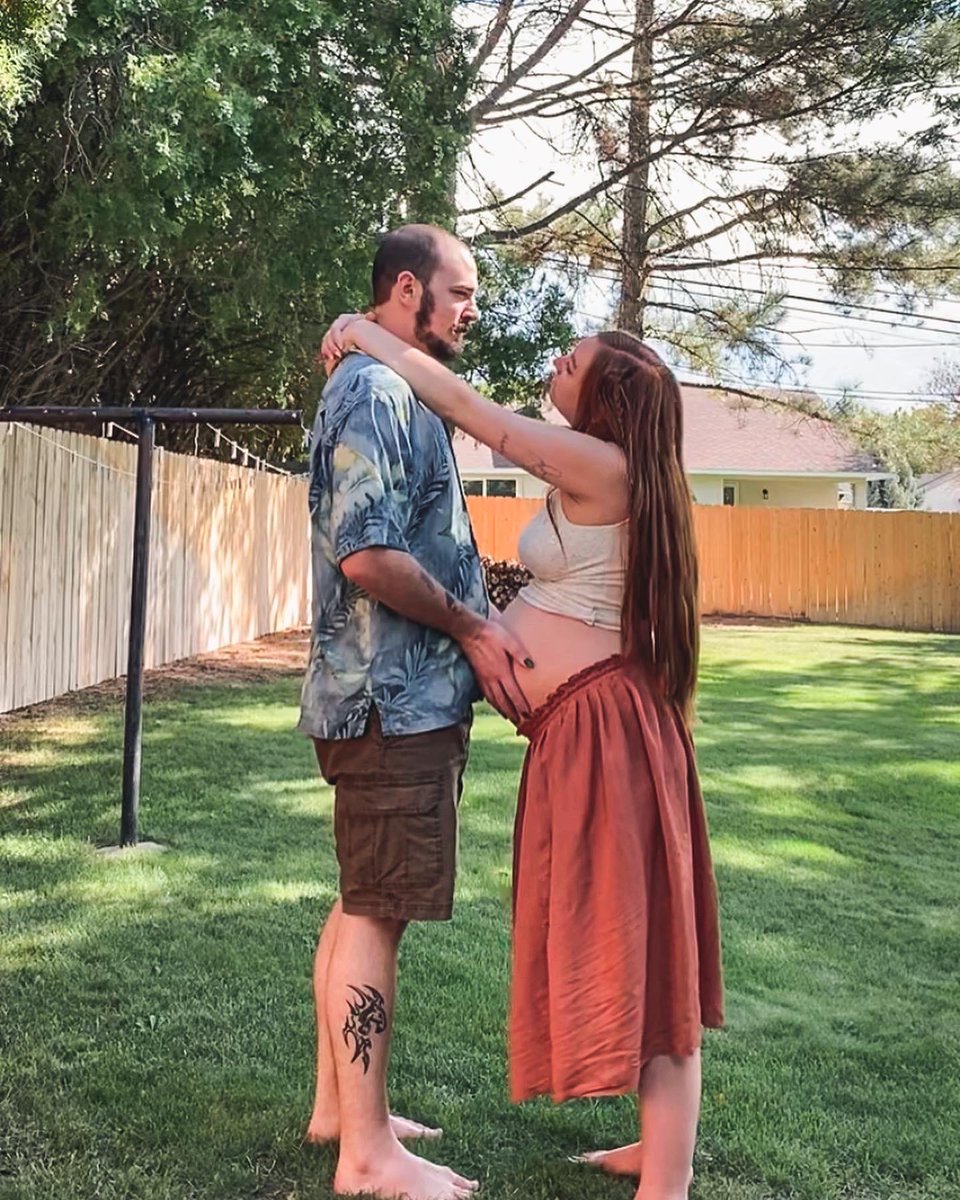 cameroncunliffe's tweet photo. Thank you for making me pancakes and driving around to find me lava cake at 1 am 🤍 #34weekspregnant https://t.co/x1rjBWWwdN