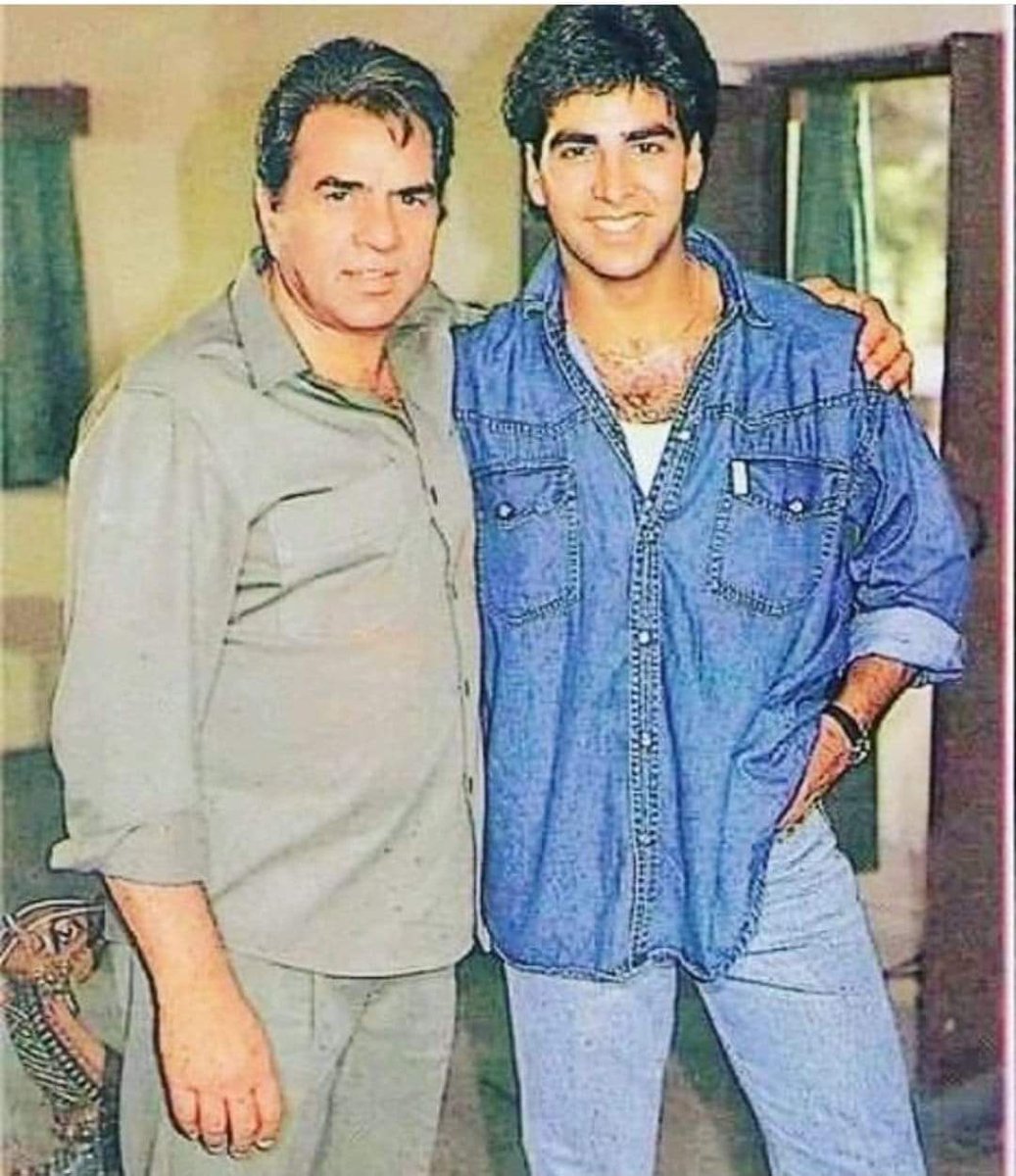 SinghRowdysingh's tweet photo. #AbbasMastan #UmeshMehra #SameerMalkan #PramodChakrawarty 
#SuneelDarshan #MehulKumar #Kukukohili #DavidDhavan #GuduDhanoia #RajSippy #KCBokadia etc 
@akshaykumar sir  
some of iconic 90s directors ... 
@aapkadharam ❤️ https://t.co/vZNHkhPtZa