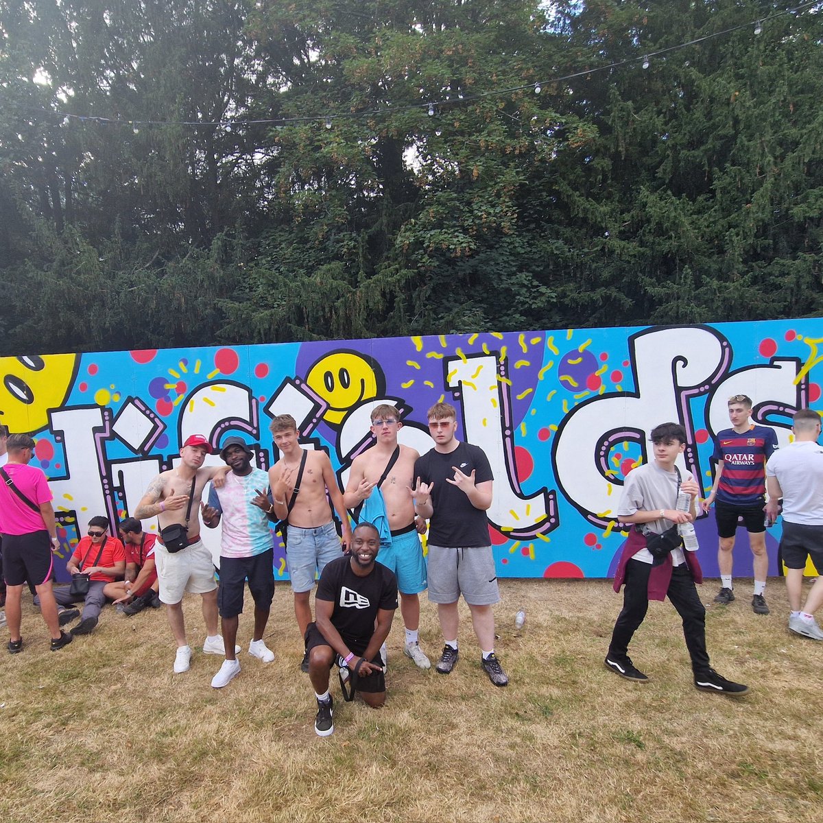 Pinky_Pinkos's tweet photo. The lad's at #Hifields 🎪🎧🎤 https://t.co/gI1vgGpnRZ