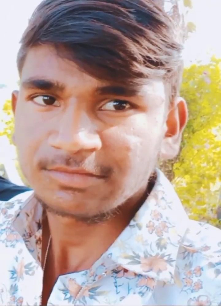 नफ़रत के नहीं हम तो प्रेम के आदि है,
मुझे गर्व है कि मैं प्रकृतिवादी हूं..!!
🌿🍀🌾जय मां प्रकृति 🌾🌿🍀