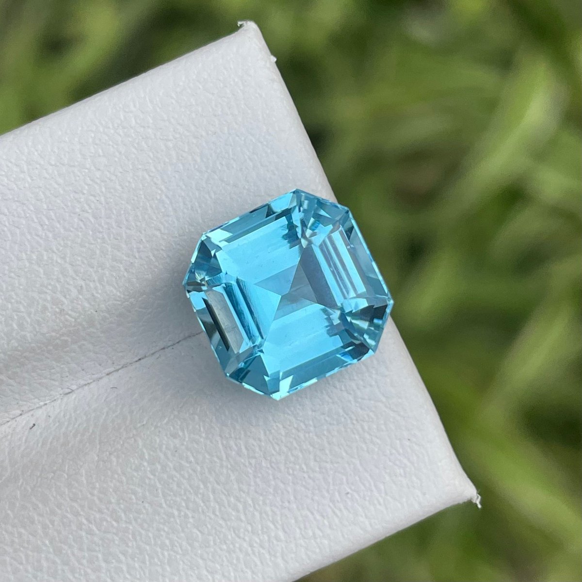 lakshmick96's tweet photo. AAA Flawless Loose Sky Blue Topaz, Loose Gemstone, Faceted Blue Topaz, Perfect Square Asscher Cut Blue Topaz For Sale
#AsscherCut #TopazPerfect #Faceted #sale #topaz #Flawless #Gemstone #aaa #loose #sky #finefacetedgems #EtsyEmail
👉https://t.co/EakfUlSvEV https://t.co/oHelFXYryg