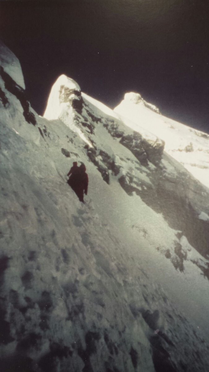 Avui 28 d’ agost fa 37 anys de la primera ascensió catalana a l’ Everest. Felicitats a tots els que ho van fer possible i un record molt emotiu per en Toni, Nil. Narayan i Sombu que ja no són amb nosaltres. Sempre amunt.