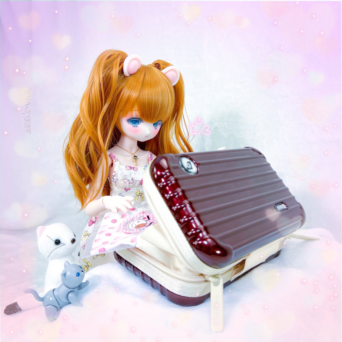 AndroidPDF's tweet photo. 侑奈ちゃん: 荷物🧳の支度中ニャ💕 
ヾ(ΦωΦ)/

Yuna-chan: Packing 🧳 meow 💕 
ヾ(ΦωΦ)/

#荷物の支度 #packing #packingluggage #puppy52dolls #puppy52 #fashiontaildoll #ゆずぽん子 #mddはいいぞ #mdd侑奈 #mdd #catgirl #dolljpf https://t.co/ke9JNJQRpY