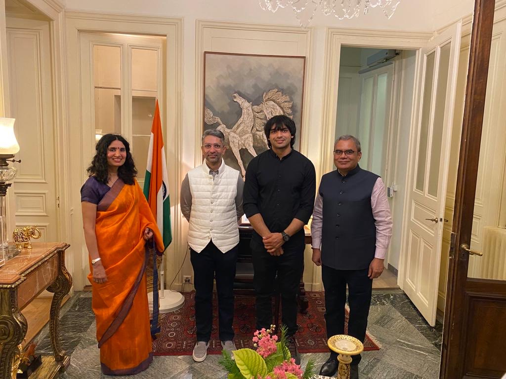 IndraManiPR's tweet photo. It was a great pleasure &amp; privilege to have India’s Olympic Gold Medalists ⁦@Abhinav_Bindra⁩ and ⁦@Neeraj_chopra1⁩ for a dinner at #IndiaHouseGeneva ⁦to celebrate first ⁦@Diamond_League⁩ win of Neeraj Chopra in Laussanne ⁦⁦@MEAIndia⁩ ⁦@PMOIndia⁩ https://t.co/tlfzvxj0Vo