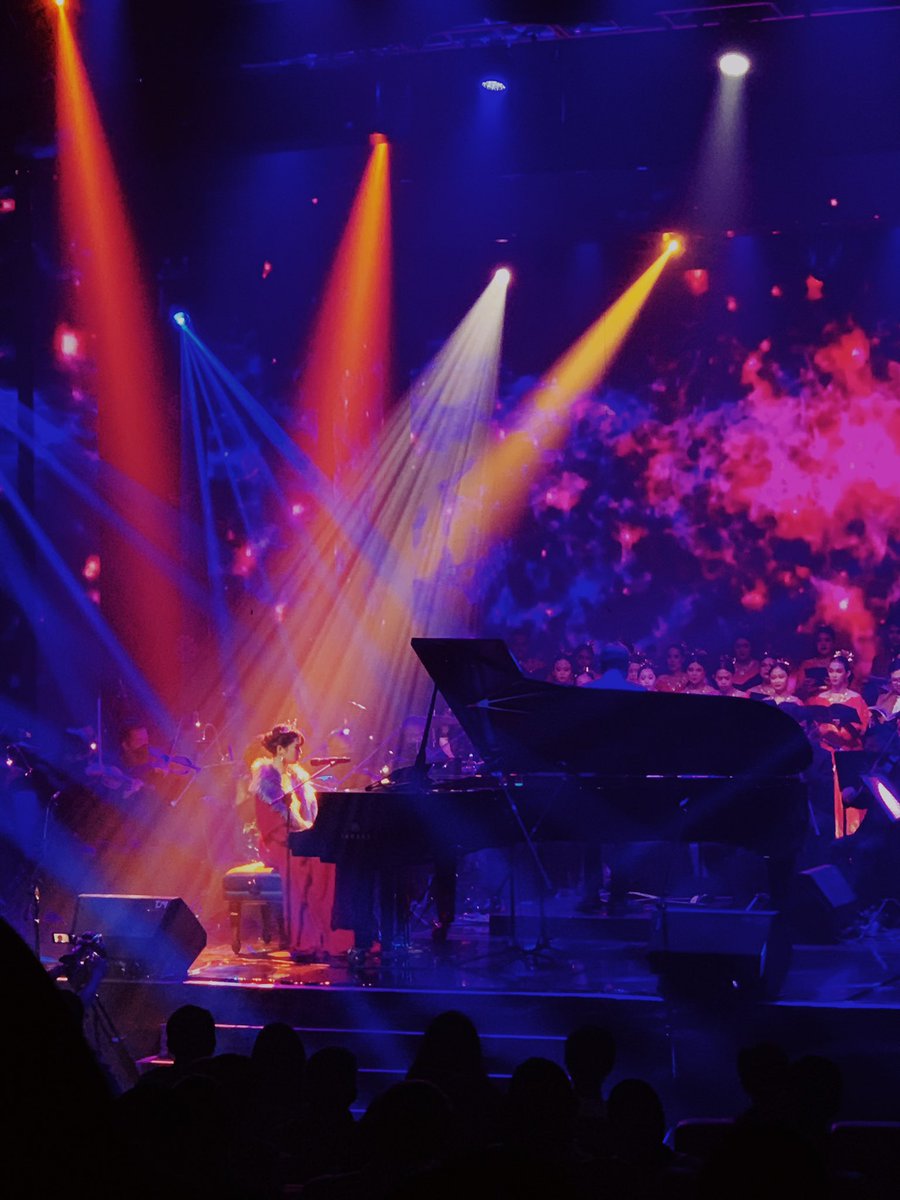 god save the queen 🌹👑
<a href="/isyanasarasvati/">Isyana Sarasvati</a>