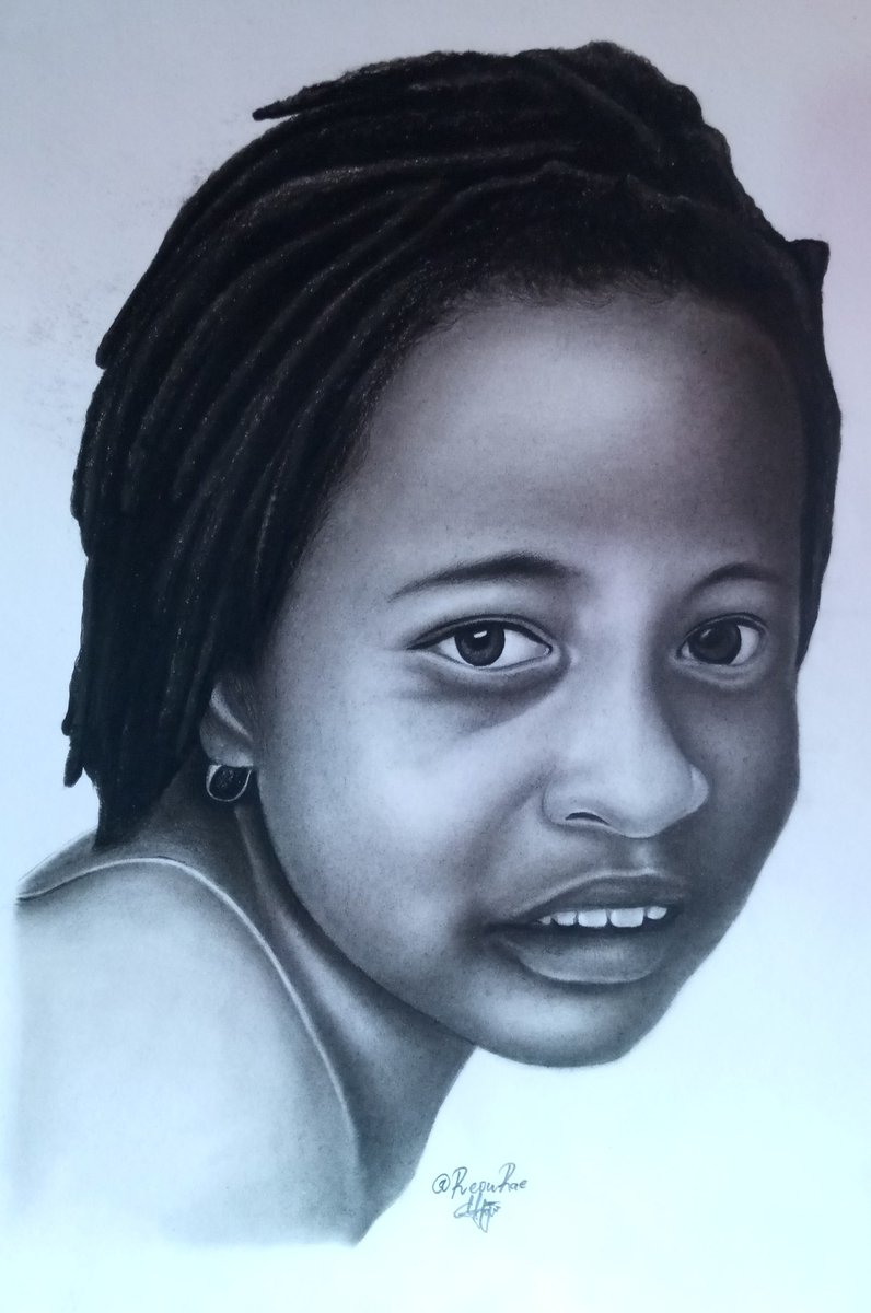 ReonRaeMusic's tweet photo. Charcoal 🖌️.. Need a portrait for yourself. DM me
#charcoalart
#portrait https://t.co/vjKrTEZ6FZ