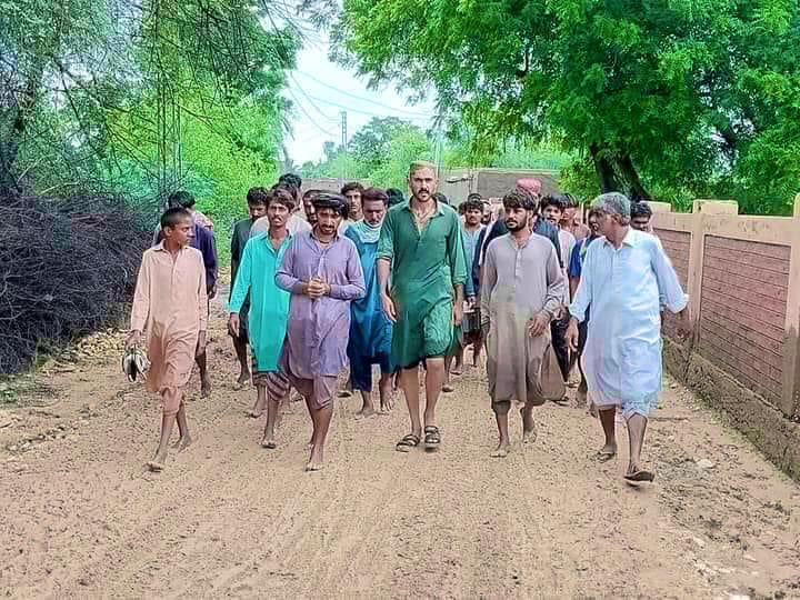 Sangrisaeed's tweet photo. Bravo @BhuttoZulfikar junior. 
#SindhNeedsDisasterRelief https://t.co/bZVf9oS2ru