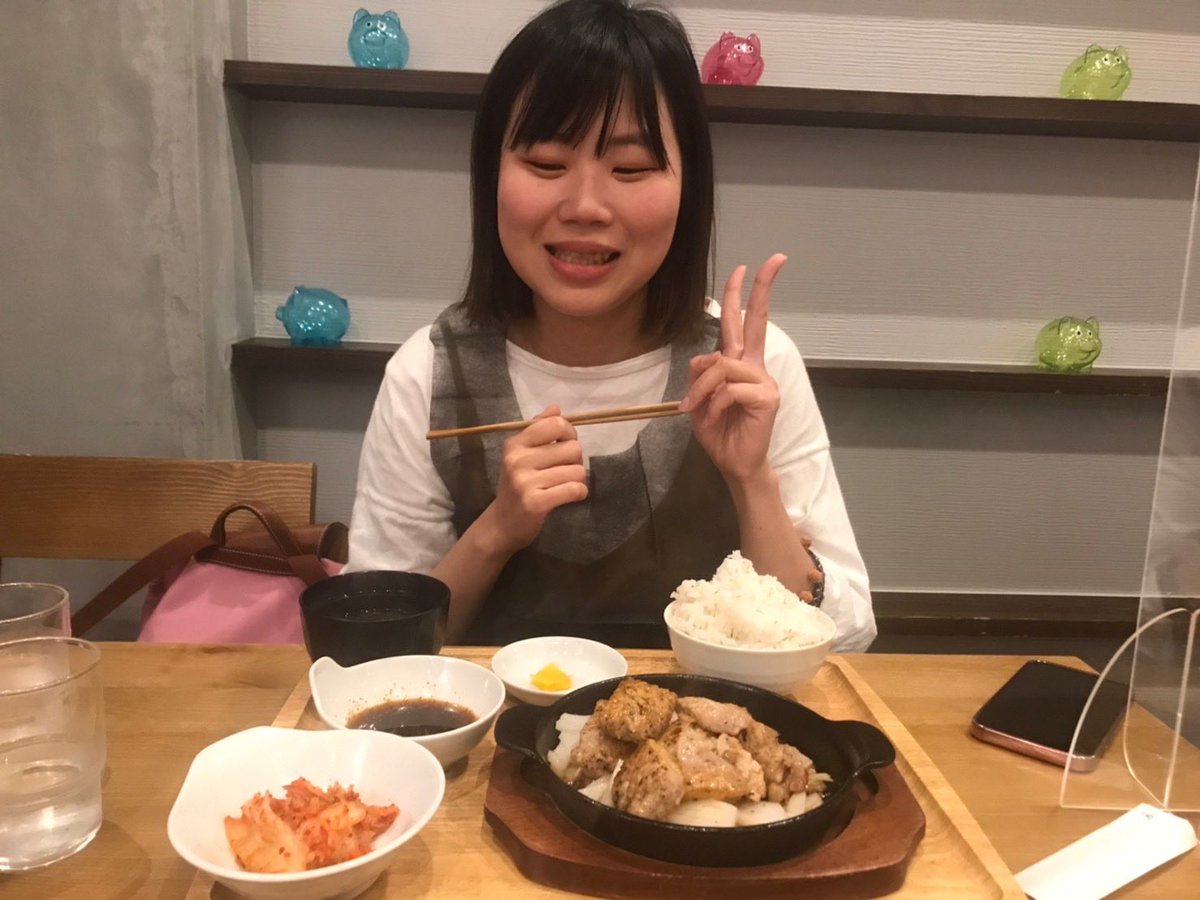 yaasdz's tweet photo. 貪吃的me https://t.co/nLnUIJrCnb