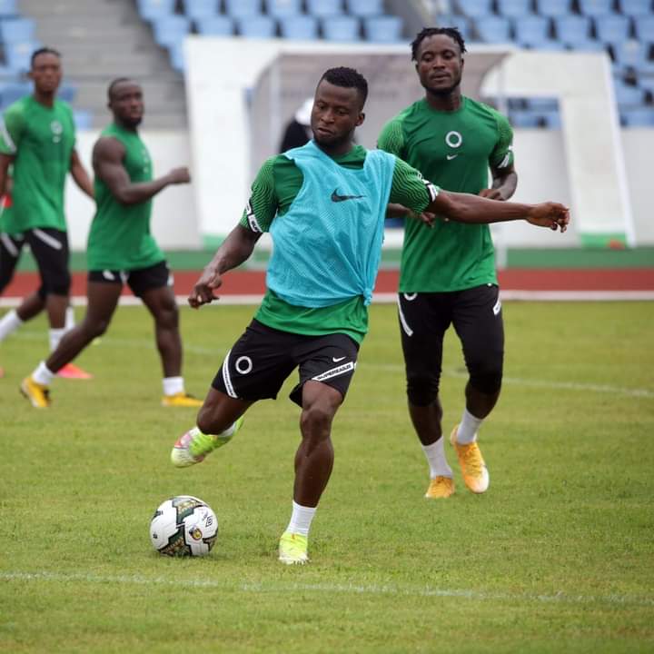 Match Day 

Nigeria 🇳🇬 vs Ghana 🇬🇭.

Cape Coast Stadium. 

5 PM.

Soar Eagles 🦅🦅