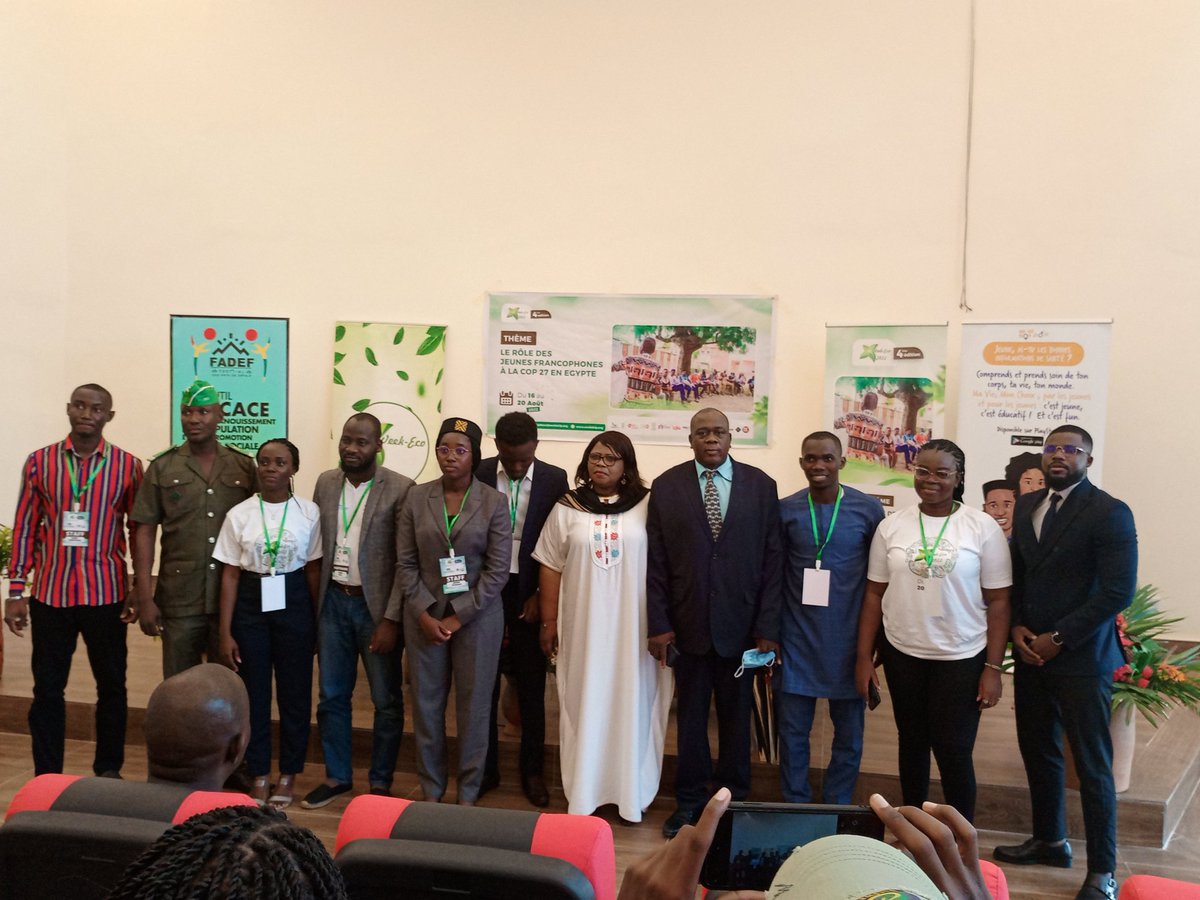 TotohouI's tweet photo. #La week-eco, un impact universel# 
Elle nous a formé
Elle nous a façonné. 
#Weekeco
#WeekEco2022
#defale
#TgTwittos 
#roadtocop27
#Festivaldesarts #UNFPA #Gouvernementtogolais
Merci aux jeunes organisateurs et aux partenaires. https://t.co/em0vOIRgDz