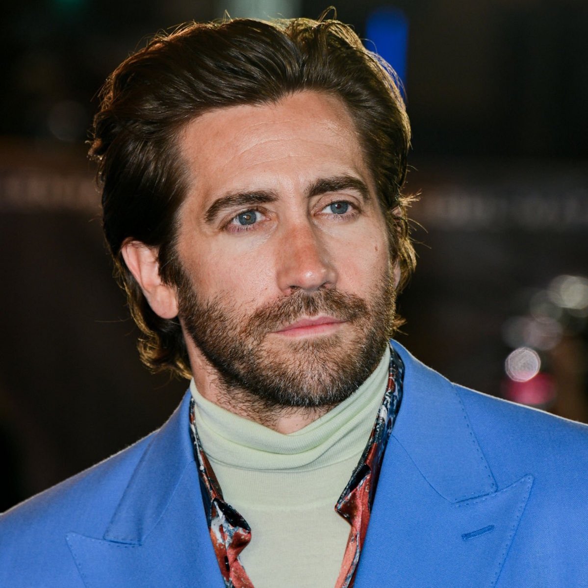 jakeyjakes786's tweet photo. Filing a petition for Jake Gyllenhaal to wear turtlenecks more often https://t.co/LIYaPEv4SH