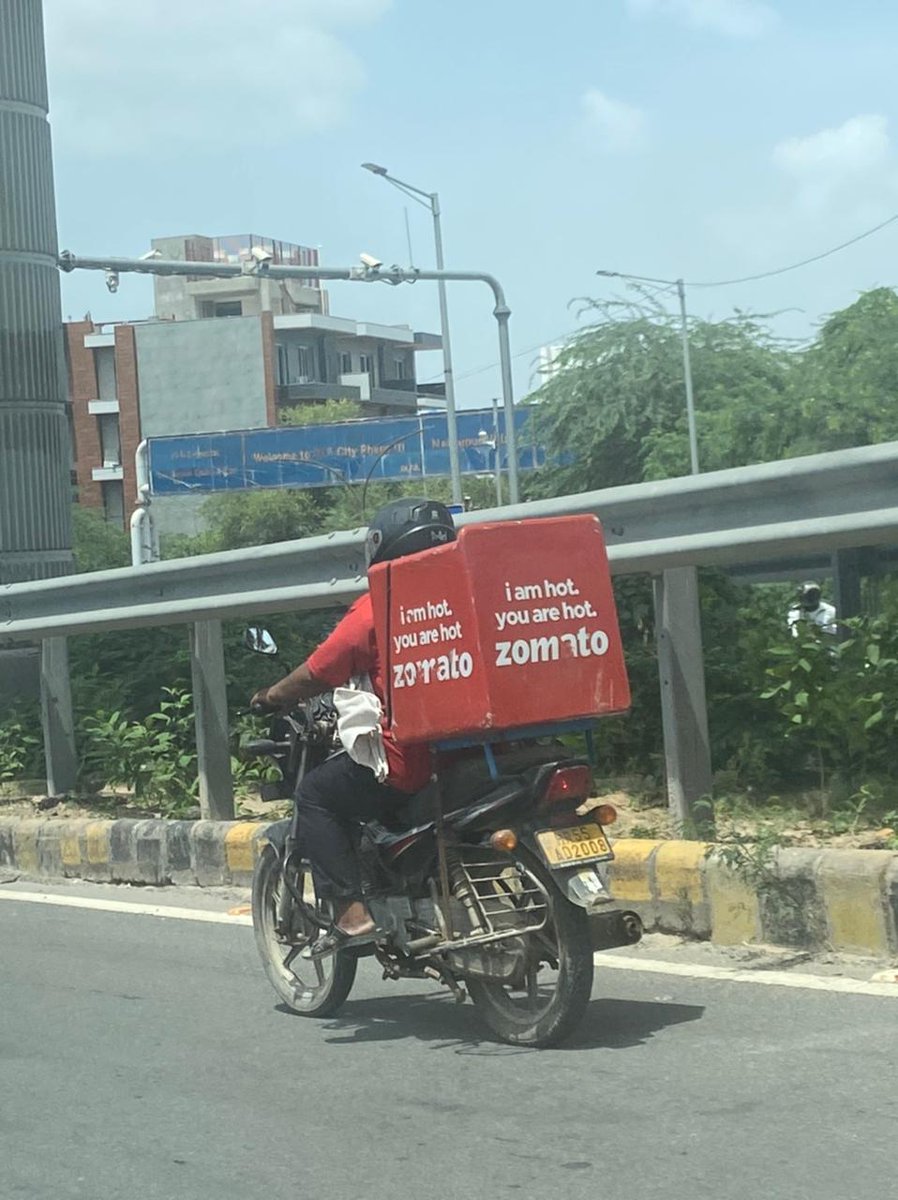 Sarkaristyle's tweet photo. Thanks for the validation @zomato 🤣 https://t.co/rFnBOqfwNt