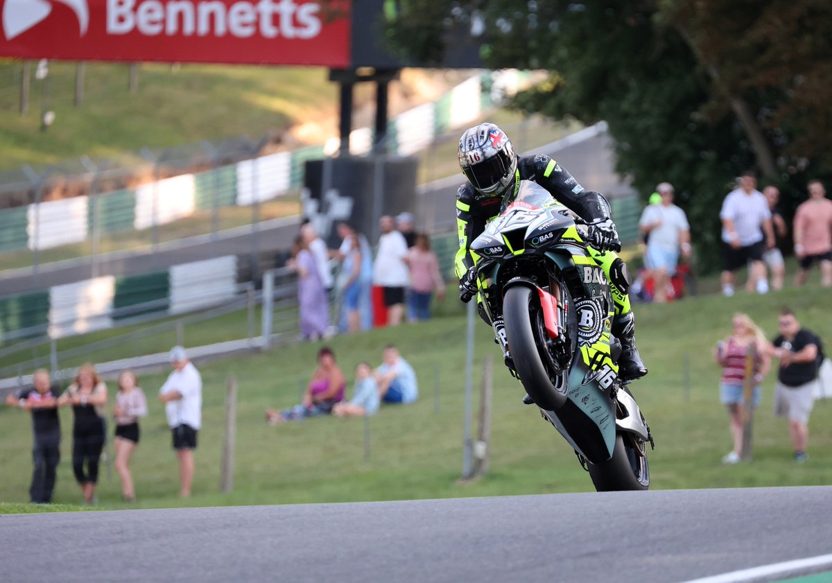 lukehopkins_16's tweet photo. Day one @CadwellPark for @officialBSB is done. P26. Feeling good. Smashed my PB. Looking forward to race one today. #BringItOn #fullsend @HMQuickshifter #blackonyxconcepts @ebcbrakesuk @GBRacingEU @knoxarmour @moto_aero @SarcoidosisUK #NCC #BASGroup #JRIndustrial #Scuff2New https://t.co/wBJqHcyeM7