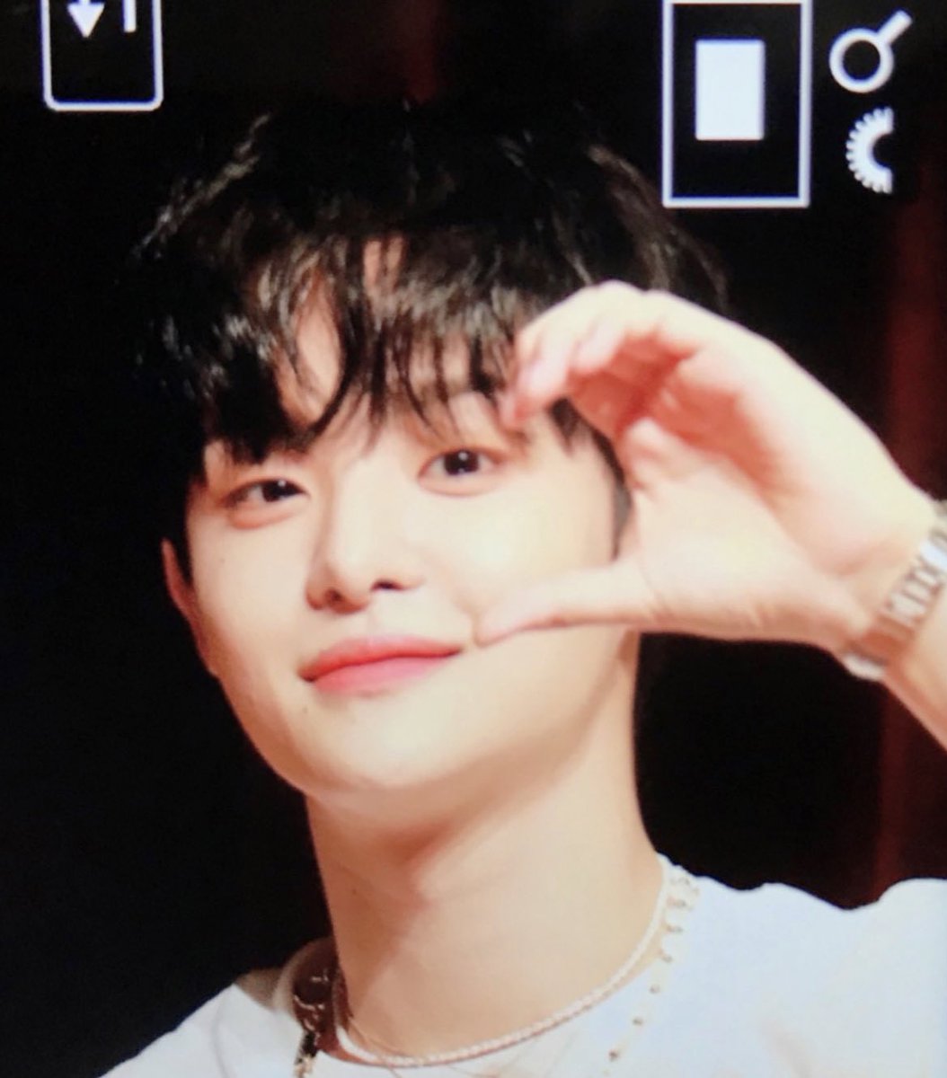 0100ZIP's tweet photo. hearts from sahi and hooni 🫶🏻

#ASAHI #아사히 #JIHOON #지훈 https://t.co/NDNw7vL0gz