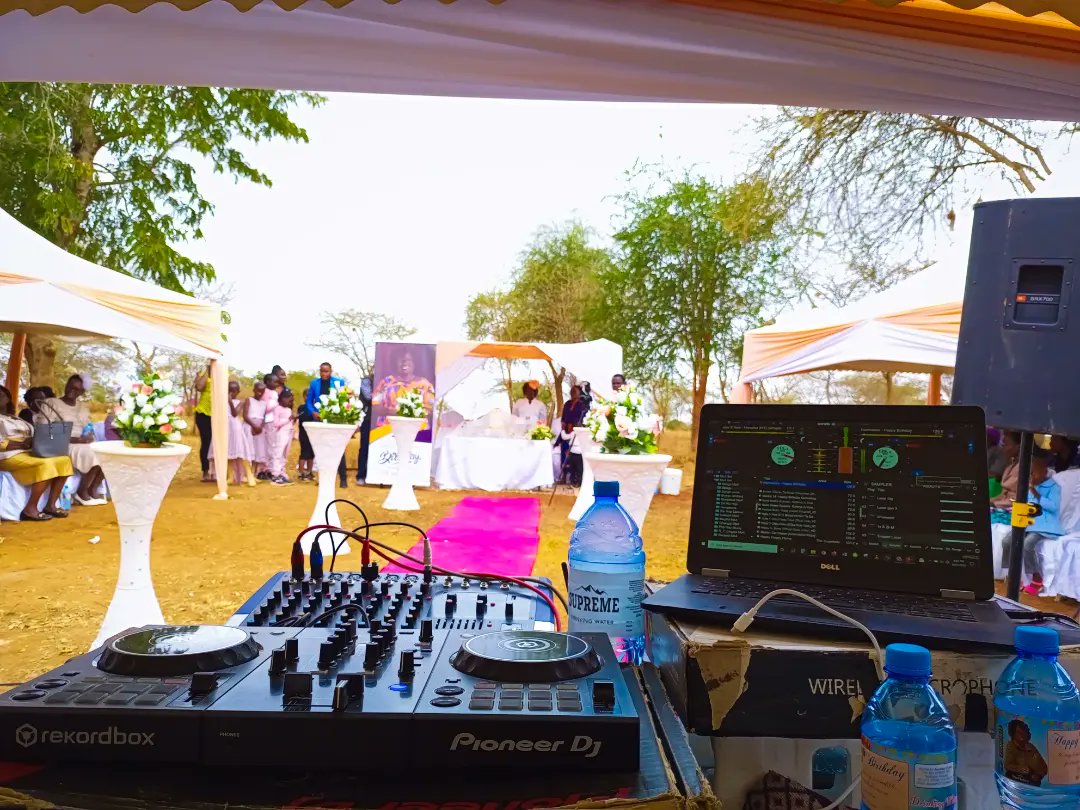 djfelixer's tweet photo. Kilili-Makueni, Mulenyu Village Kwa Kambela Birthday Party Isa Wrap 🙏🎊🎉
"We deliver with pleasure; Keep Booking @ 0714124377"
#PartyDJ💯 #Soundke🇰🇪 https://t.co/vn677rvvcA