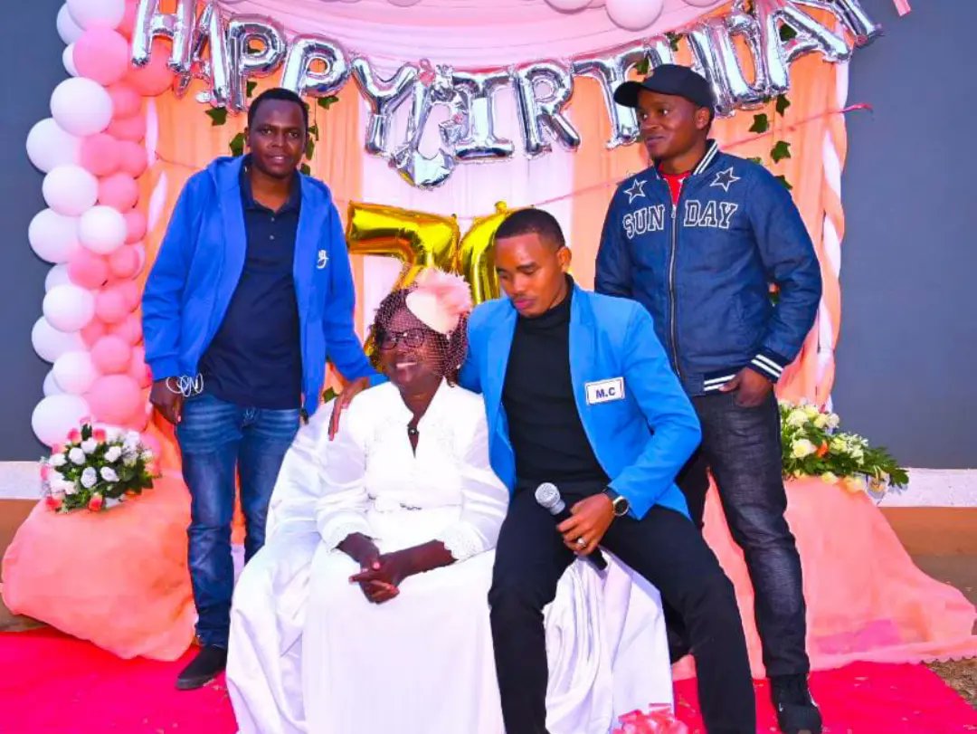 djfelixer's tweet photo. Kilili-Makueni, Mulenyu Village Kwa Kambela Birthday Party Isa Wrap 🙏🎊🎉
"We deliver with pleasure; Keep Booking @ 0714124377"
#PartyDJ💯 #Soundke🇰🇪 https://t.co/vn677rvvcA