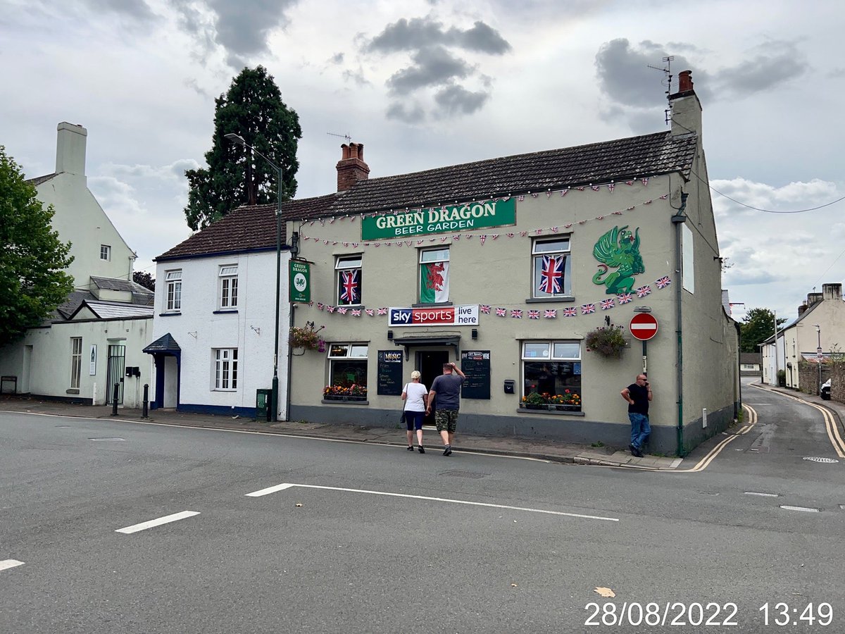 rwnash's tweet photo. Scottish Football #mb09 (@ Green Dragon in Monmouth) https://t.co/Ac96g1WZZz https://t.co/BCn48YJ2xc