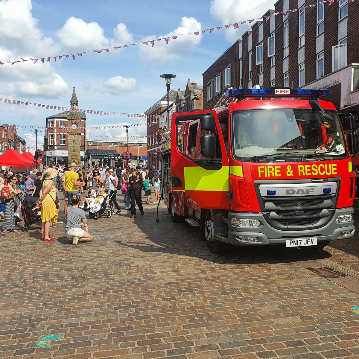 Ormskirk Fire tweet media