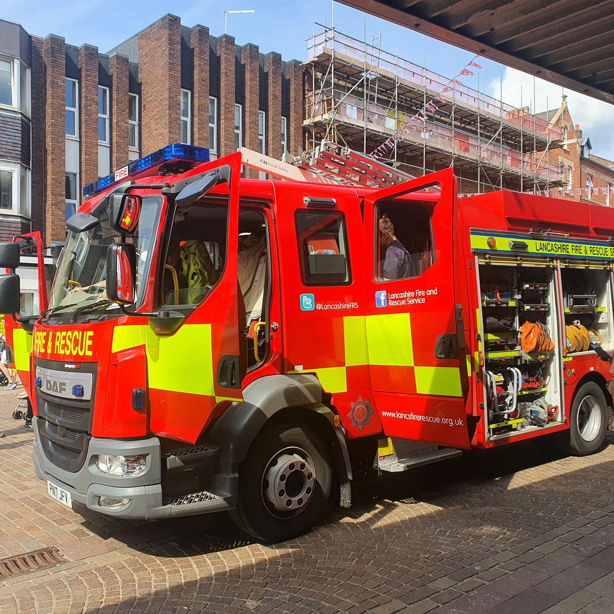Ormskirk Fire (@ormskirk_fire) on Twitter photo L51P1 attending Ormskirk Festival. Great attendance maybe the weather has a part to play. Drop in have a chat about how safe you think you are in your home, we have all the answers.
<a href="/Westlancsbc/">West Lancashire Borough Council</a> <a href="/OrmskirkLive/">Ormskirk Live</a> <a href="/LancashireFRS/">Lancashire Fire & Rescue Service</a> @CllrNikki L51P1 attending Ormskirk Festival. Great attendance maybe the weather has a part to play. Drop in have a chat about how safe you think you are in your home, we have all the answers.
<a href="/Westlancsbc/">West Lancashire Borough Council</a> <a href="/OrmskirkLive/">Ormskirk Live</a> <a href="/LancashireFRS/">Lancashire Fire & Rescue Service</a> @CllrNikki