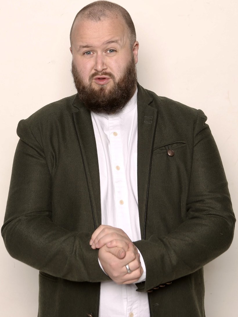 Jooberloober's tweet photo. Just psyching myself up for an excellent night of comedy at @OL3ComedyClub tonight. Two @Haveawordpod alumni this evening. @FreddyQuinne &amp; @MickFerry. It’s going to be a cracking night! #HaveAWord #FreddyQuinne #MickFerry #SupportLiveComedy #OffTheRailsComedyClub #TheRoyalGeorge https://t.co/lytsaUPSwt