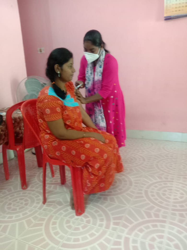 er_mitun's tweet photo. #Door2DoorVaccinationDrive
For left out beneficiaries at #GPRAMNAGAR by #PHCKalighatTeam
ThankFull2MedicleTeam&NMAdmin.
@DC_NMAndaman @Drsatyendrsingh @DcSouthandaman @DirPris
@NorthAndaman @Md_Yunus89 https://t.co/mIYxPO62lt
