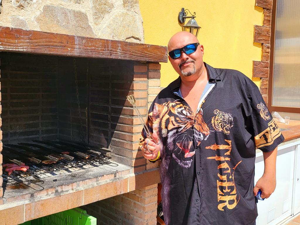 TheXXLMAN's tweet photo. Lo que bien empieza, bien acaba.
MASTERCHEF WONDERHACK BBQ EDITION
#WonderHack #WonderHack2022
#hacking MEETS
#infosex #ciberintelligencia https://t.co/ubgwmWmzWe