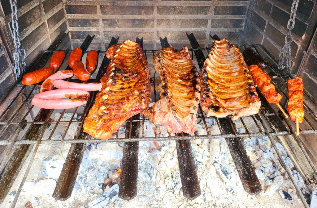 TheXXLMAN's tweet photo. Lo que bien empieza, bien acaba.
MASTERCHEF WONDERHACK BBQ EDITION
#WonderHack #WonderHack2022
#hacking MEETS
#infosex #ciberintelligencia https://t.co/ubgwmWmzWe