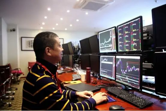 NazmulShefat's tweet photo. 酷特智能公告，上半年實現營收3.05億元，同比增長4.46%；淨利潤4581.38萬元，同比增長40.39%。#經濟 #投資 @hensz7 https://t.co/9llYGNGi3m