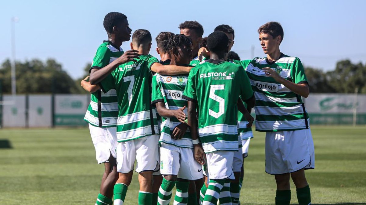 leoninopt's tweet photo. ⚽️ Iniciados do Sporting goleiam o Loures, por 6-0 ⚽️
💚 Yordanov bisou e esteve em destaque na vitória leonina 💚 👉 https://t.co/8dmKXAs6o6
📸 @Sporting_CP
#SportingCP #FutebolSCP #FormaçãoSCP #IniciadosSCP #SCPGSL https://t.co/K6IbpTuAh3