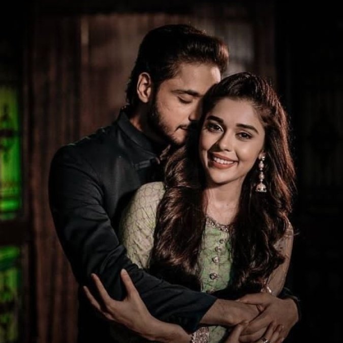 _AarfaSadaf's tweet photo. Hey @zeemusiccompany We have been waiting for a long time . Make our wish come true plzz cast them together in ur mv.

#WeWantAdishaInAMV https://t.co/HLSgf8asE1