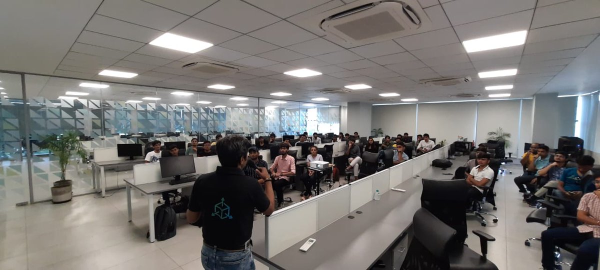 azdevindia's tweet photo. Azure #Devday #Vadodara was a great success! Our expert speaker, Jigar Pathak, shared his insights on Microsoft #Azure  cloud fundamentals and took us to full clarity. Stay tuned!

#azuredevday #devdayvadodara https://t.co/s2rMVt8sSx