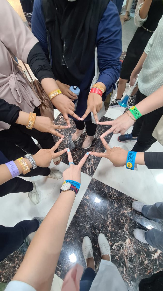 doobongie's tweet photo. 🌸🌺270822 Chota Fest aka ajang annual meetup, ketemuan ama mutual twitter lama & ketemu temen² baruuu yg baik² bgdddd 😭😭🌺🌷 #CHOTAFEST #chotafest2022
💓Mutual appreciation post💓 https://t.co/ZpubgvJbnz