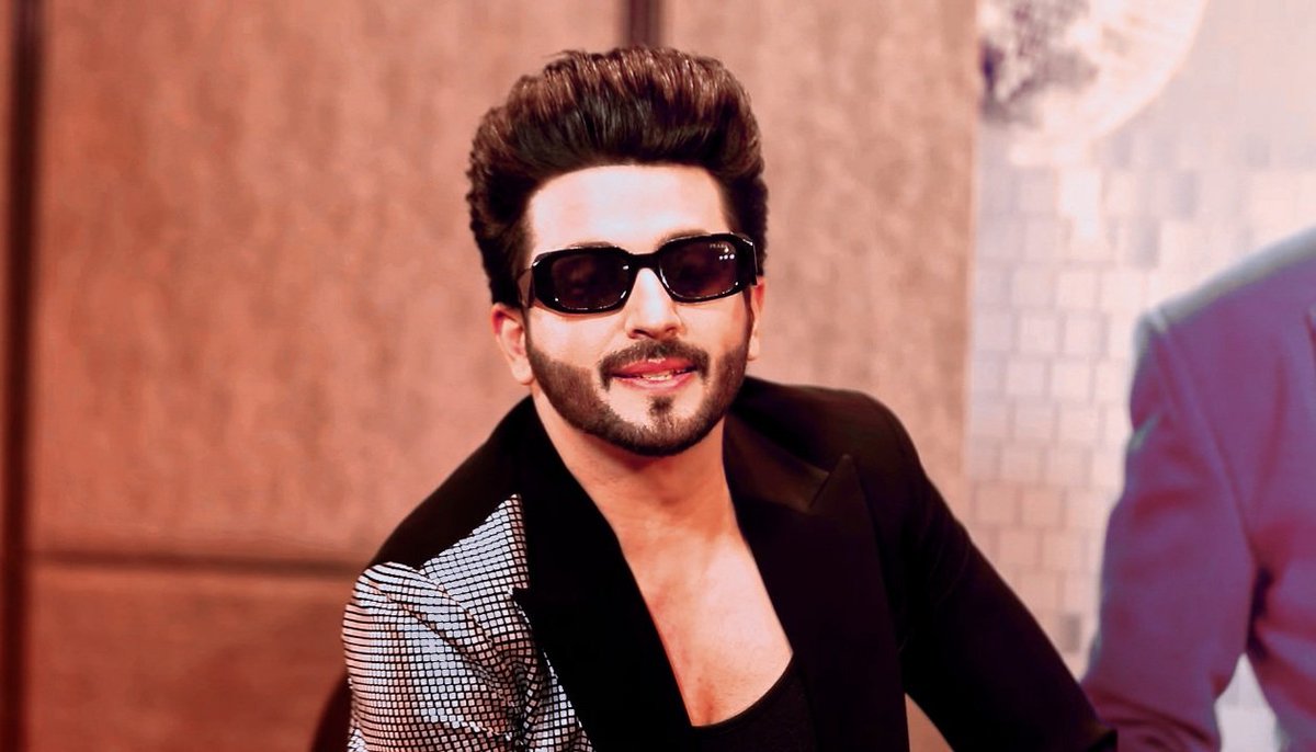 dheeraj_squad's tweet photo. Can't wait for #JhalakDikhlaJaa10 
@DheerajDhoopar 
#DheerajInJhalak10 https://t.co/f2YVn3zAuq