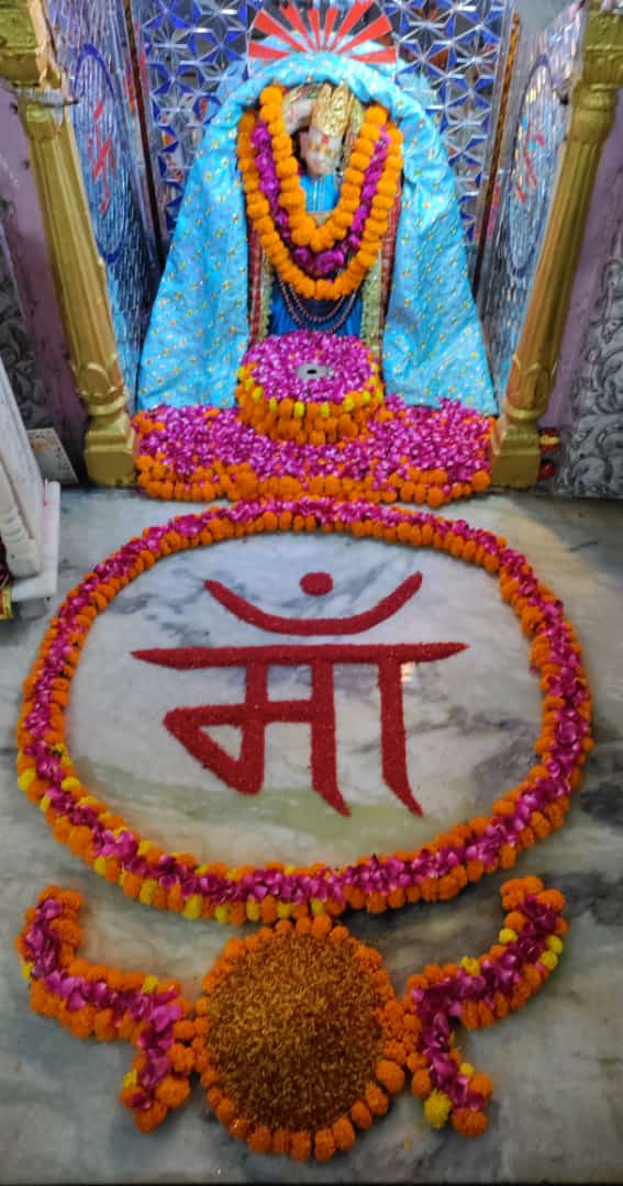 makemyindiaa's tweet photo. Maa Naina Devi shringar Darshan https://t.co/iusOGv0Izc