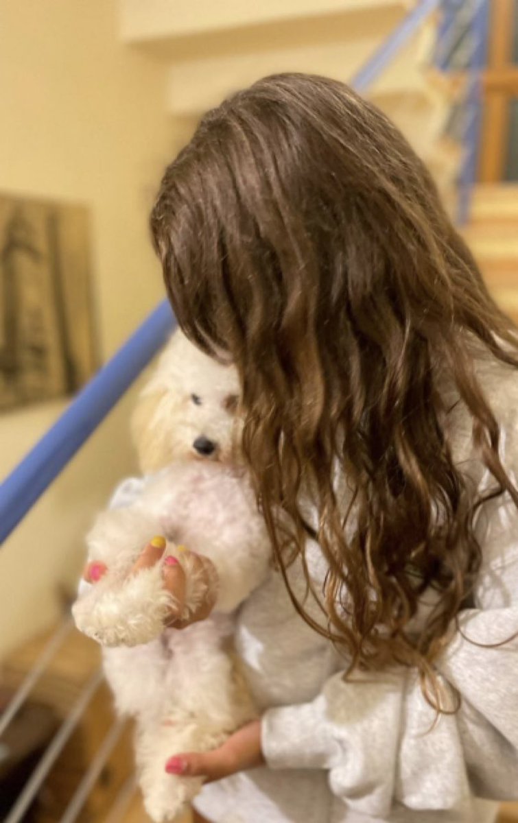 FeMorceguinha's tweet image. Como disse a Bubi para a Dayane, agora são dois bebês.
Eu digo mais, Bubi. São 3! 
Sua mãe tbm é uma bebezinha linda. Dentro dessa mulher, tem a menininha mais linda e doce, que já vi! 🥰😍 @DayaneMello #DayaneMello #Bubi #Puffo #DayaneAndYou #Mellos