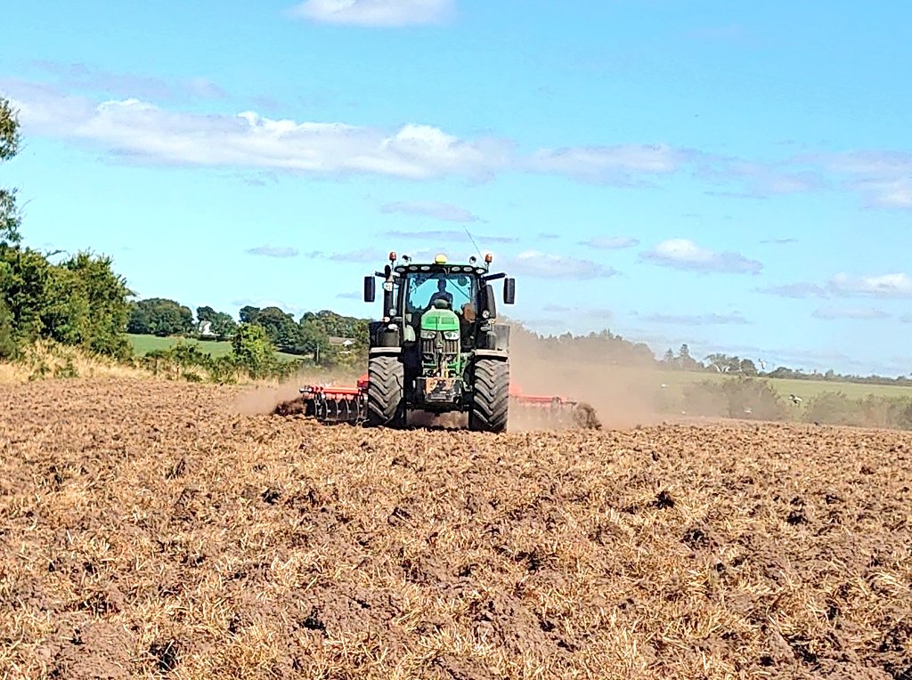 NoonanAgri's tweet photo. Lime &amp; Dung worked into the ground with disc harrow and power harrow in preparation for reseeding #stilldry #keeperlit🔥 https://t.co/S9EuSMAMqz