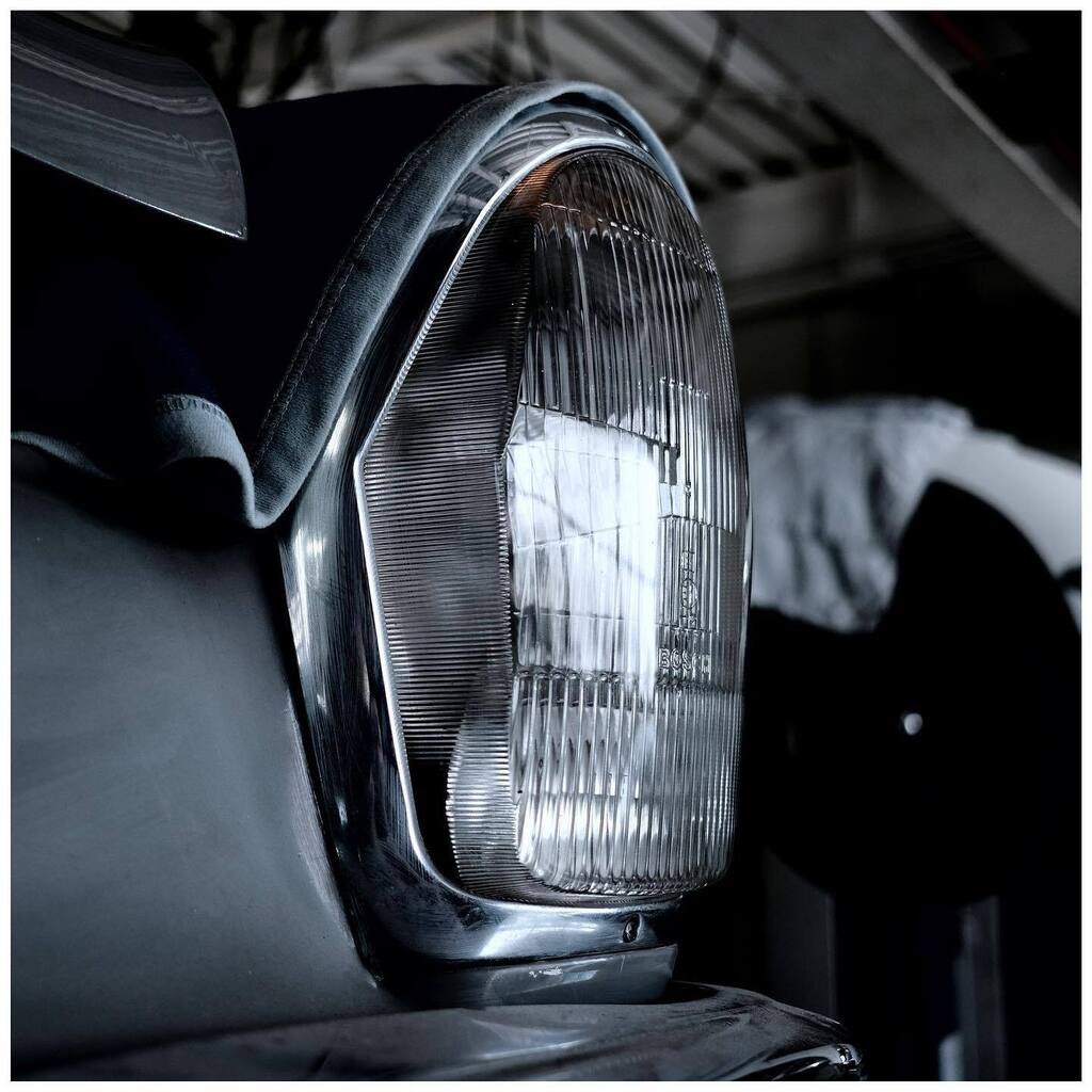 niioka_tw's tweet photo. @GAR.
#garageakasaka #garage #car #oldcar #mercedes-benz #280s #carrepair #streetphotography #photography #fujifilm #fujifilm_xseries #fujinon #xpro3 #xf23mmf14r https://t.co/dbnHPb6FrS https://t.co/kBzwuibK0v