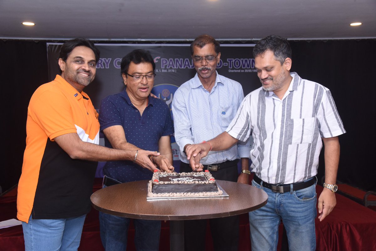 RCPanajiMT's tweet photo. RCPMT's 9th Weekly meeting on 23rd August was a family meeting. 
Event also included cake cutting function by all the Rotarians who celebrated their birthdays in July and August. https://t.co/tRlSWsj0vf