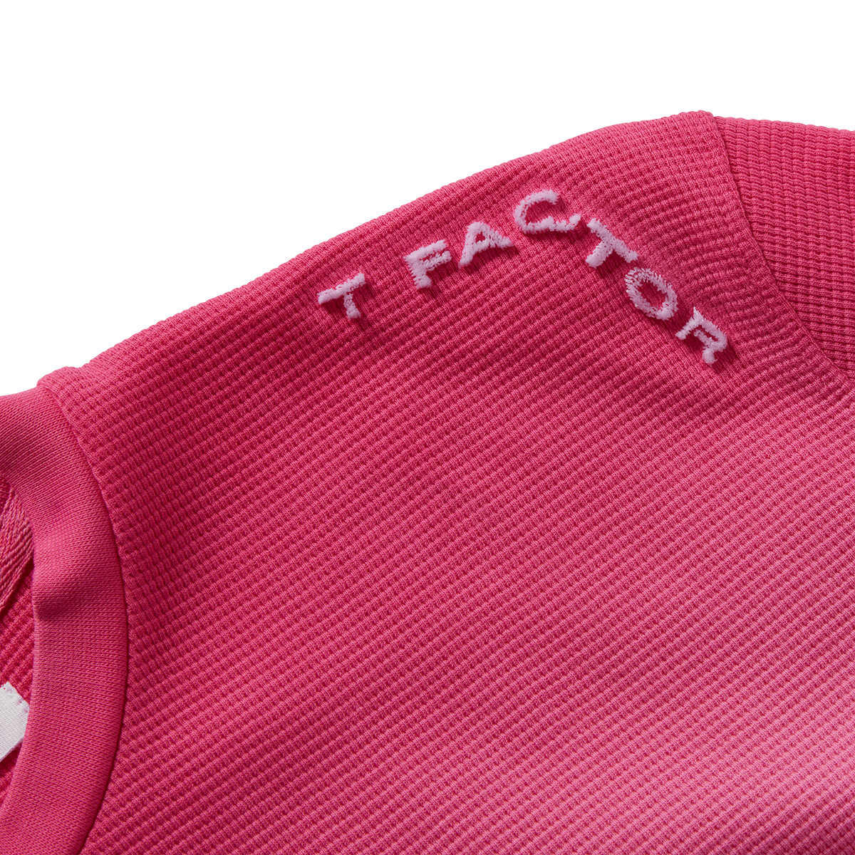 myTFactor's tweet photo. A new #TFactor dip-dye waffle T-shirt.
We used HD screen printing, brush embroidery, and semi-transparent printing.

#fashion #design #dipdye #tshirt #screenprint #waffle #hdprint #creatingbrandnewlabels https://t.co/ZWJhDXQ8C2